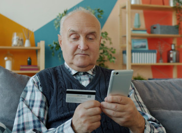 могут ли приставы арестовать пенсию и почему - фото - 1